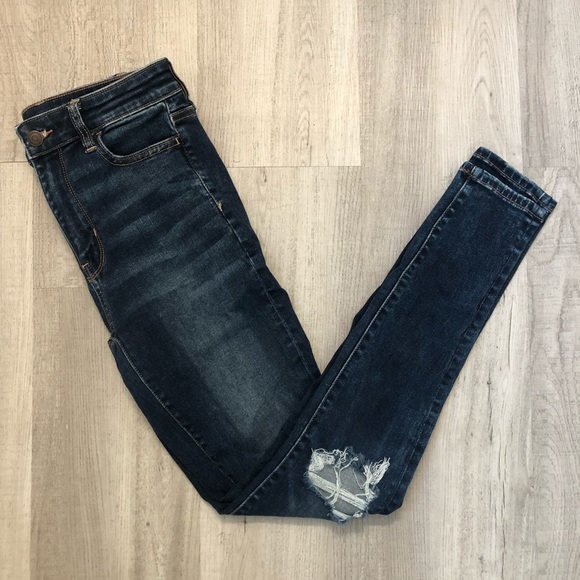American Eagle Outfitters Denim - American Eagle Super Hi Rise Jegging ripped distressed dark wash high jean